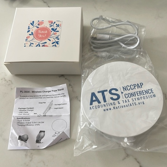 Wireless charger Phone stand - Picture 2 of 4